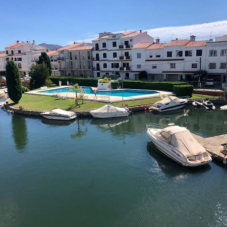 Port Sotavent 2C - Apartamento En La Marina De Empuriabrava - Piscina Comunitaria, - Parking - Vistas Al Canal - Cerca Centro Y Playa Exteriér fotografie